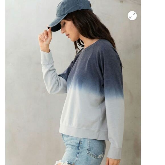 Lovestitch Good Waves Ombre Crew Neck Sweater - Picture 1 of 12